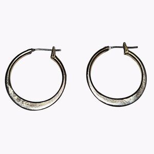 Minimalistic Silver Tone Hoop Earrings Drop Latch Back Classic  Fashion Jewelry